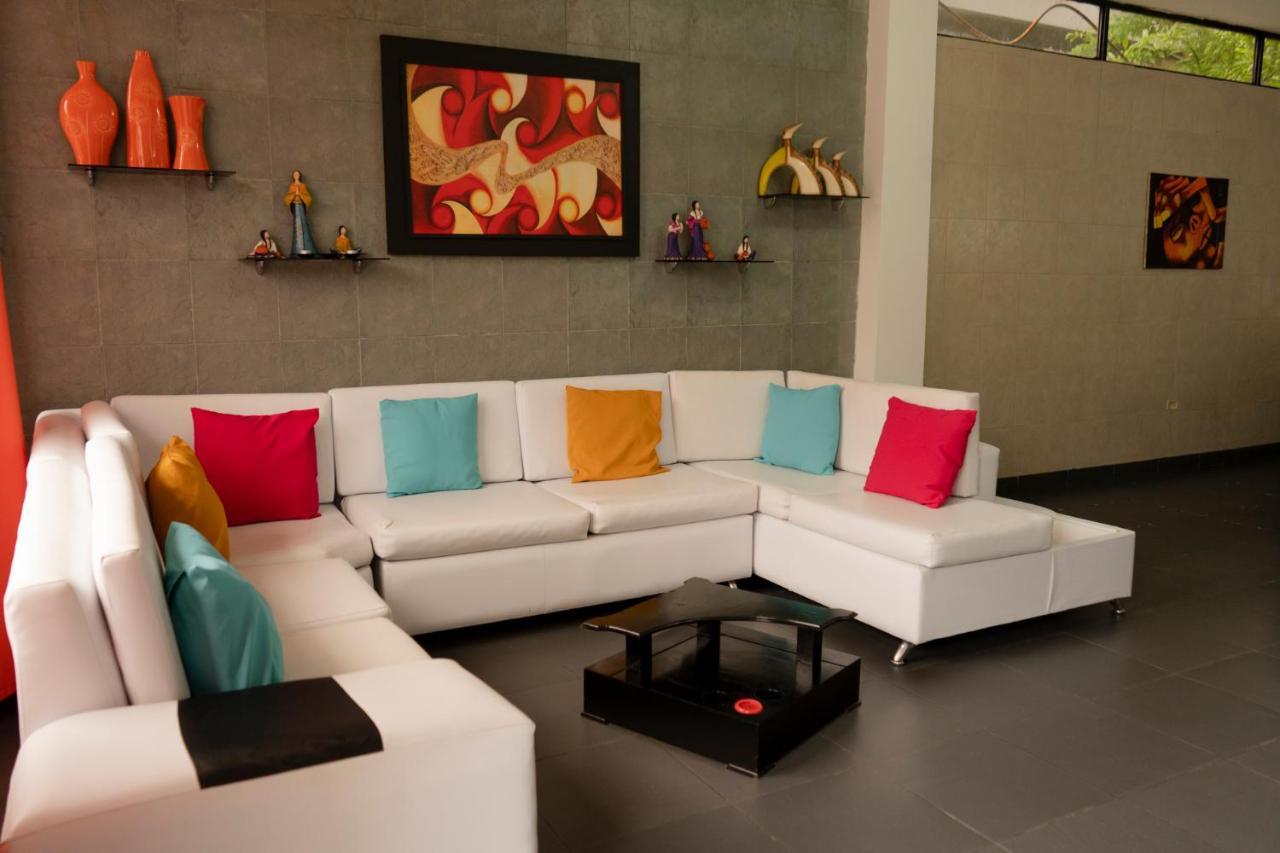 Rinakawsay - Viveviajando Apartamento Amoblado En Tena Bagian luar foto